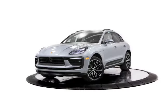 2026 Porsche Macan - Image 2 of 31
