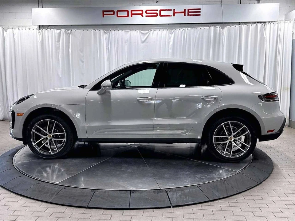 2026 Porsche Macan Electric - Image 2 of 5