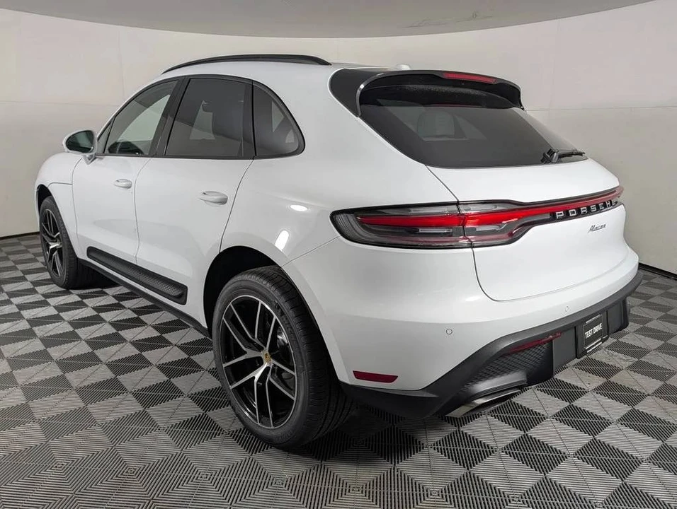 2026 Porsche Macan Electric - Image 3 of 5