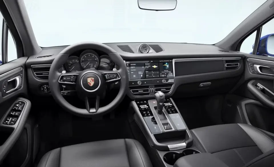 2026 Porsche Macan - Image 31 of 31