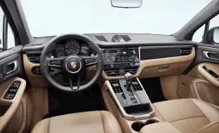 2026 Porsche Macan - Image 29 of 31