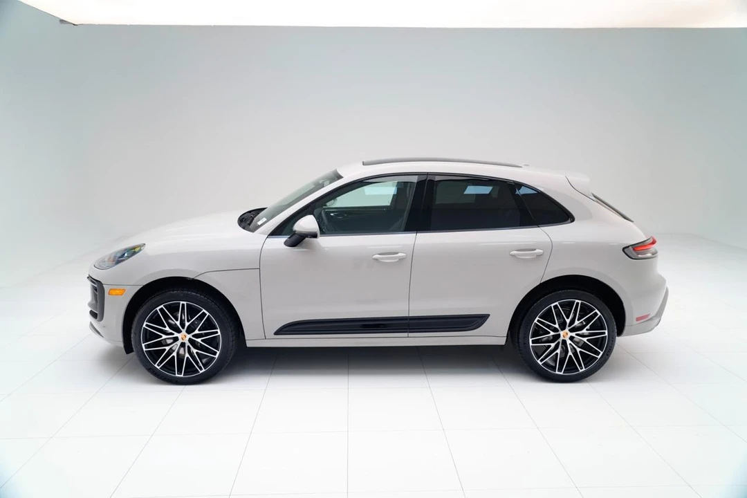 2026 Porsche Macan - Image 2 of 28