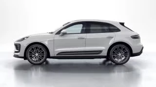 2026 Porsche Macan - Image 9 of 31