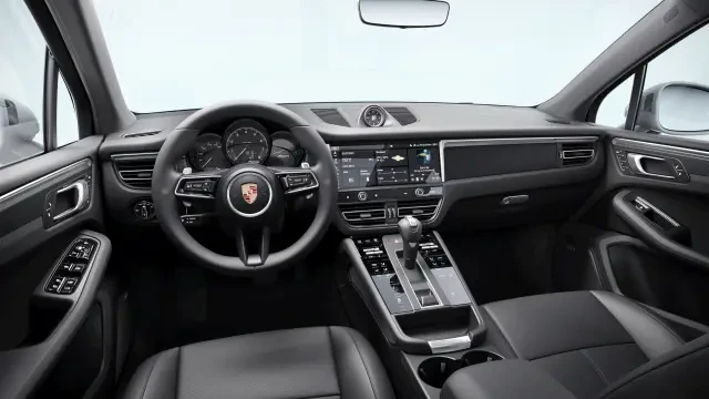 2026 Porsche Macan - Image 30 of 31