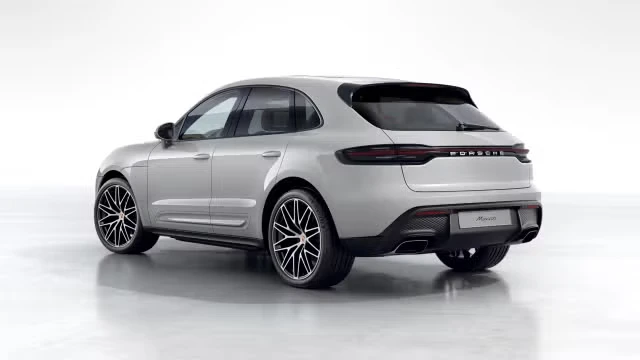 2026 Porsche Macan - Image 18 of 31