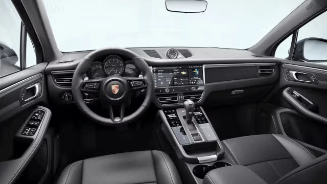 2026 Porsche Macan Electric - Image 26 of 31