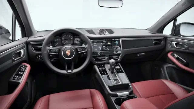2026 Porsche Macan - Image 30 of 31