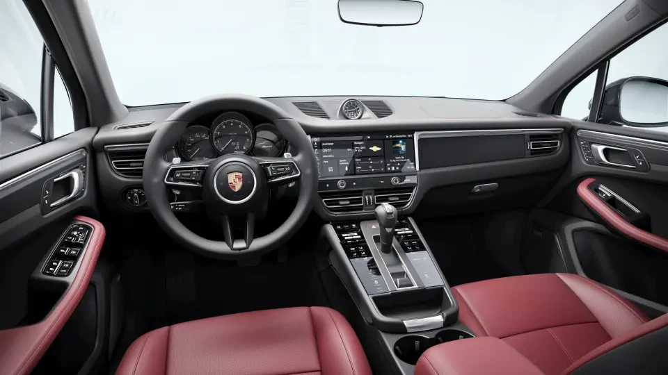 2026 Porsche Macan - Image 31 of 31
