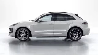 2026 Porsche Macan - Image 9 of 31