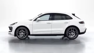 2026 Porsche Macan - Image 9 of 31