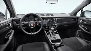 2026 Porsche Macan - Image 29 of 31