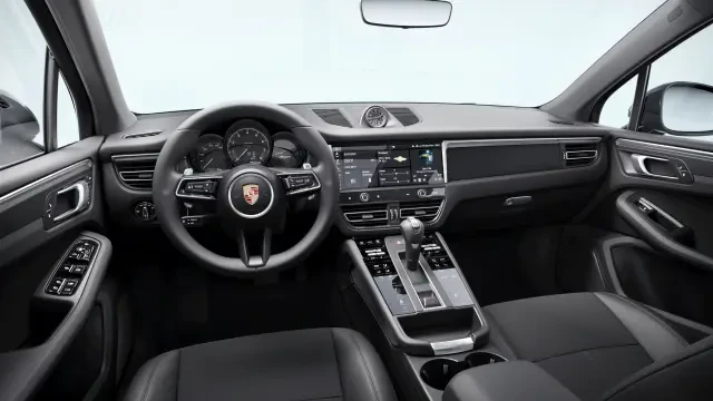 2026 Porsche Macan - Image 30 of 31