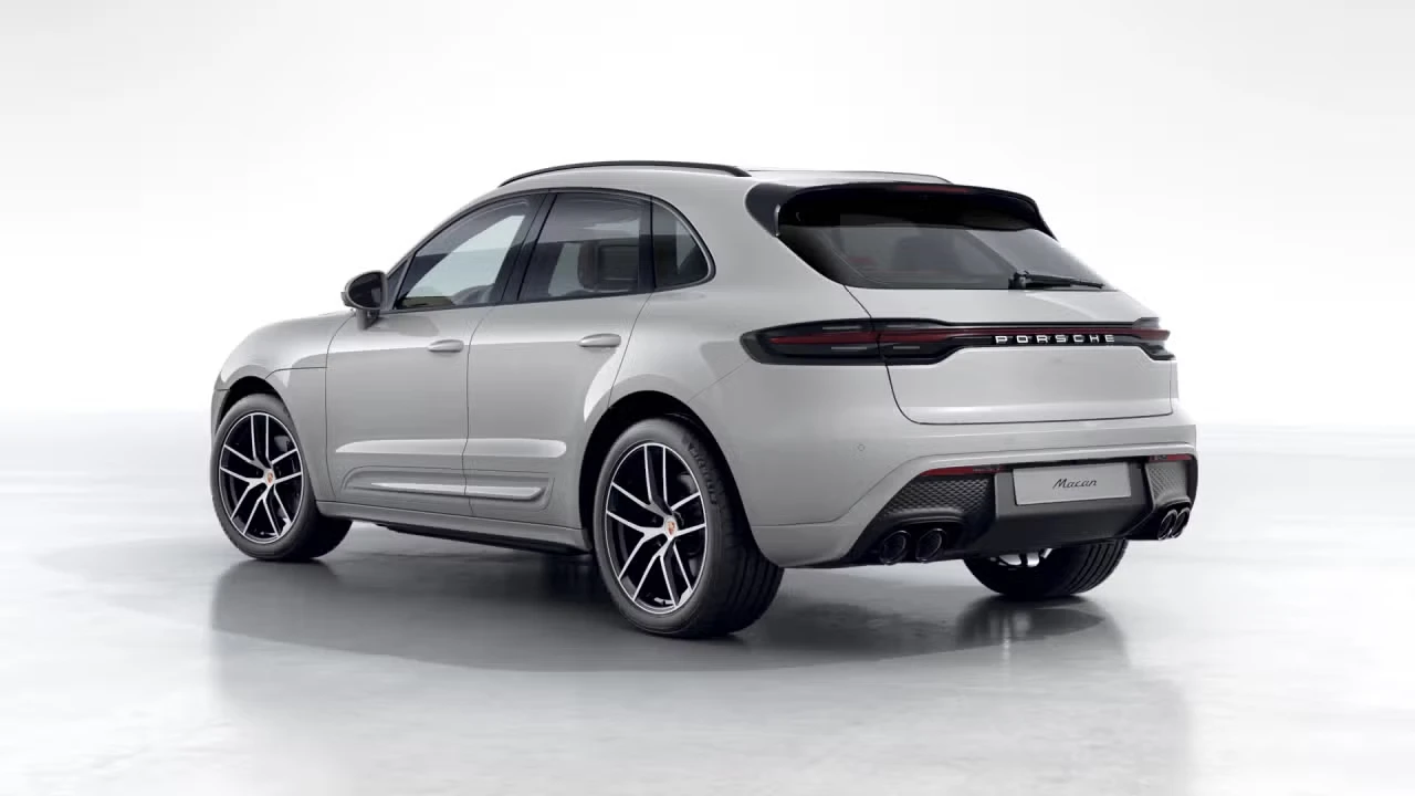2026 Porsche Macan - Image 20 of 31