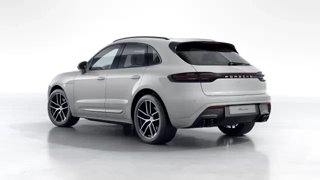 2026 Porsche Macan - Image 22 of 31