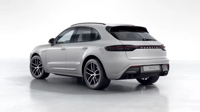 2026 Porsche Macan - Image 18 of 31