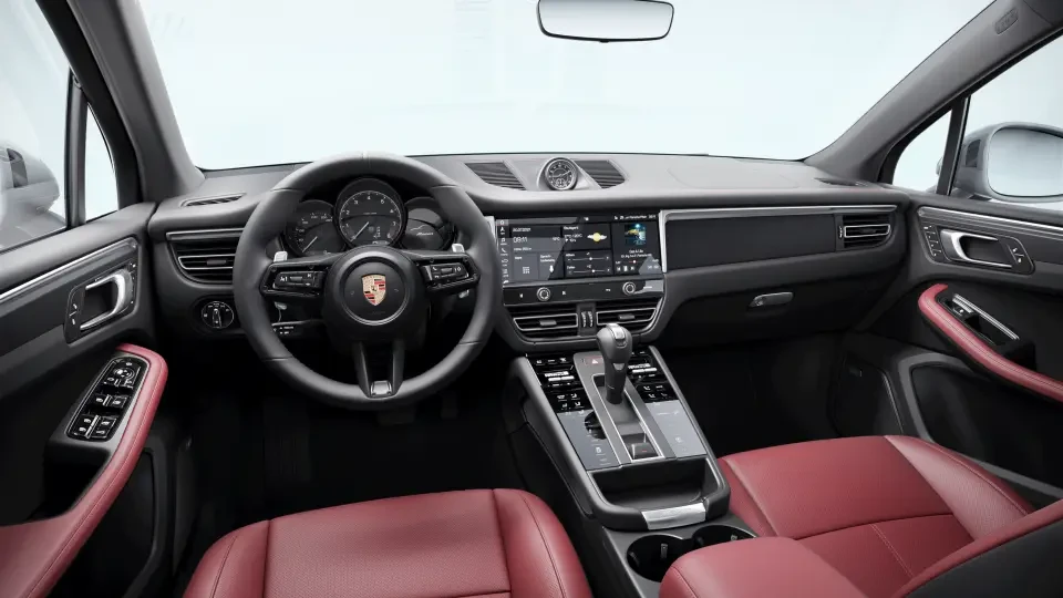 2026 Porsche Macan - Image 31 of 31