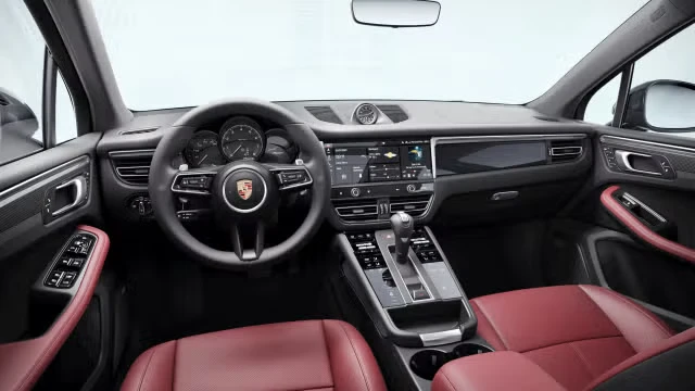 2026 Porsche Macan - Image 26 of 31