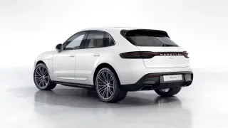 2026 Porsche Macan - Image 21 of 31