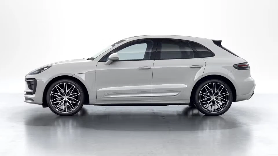 2026 Porsche Macan - Image 11 of 31