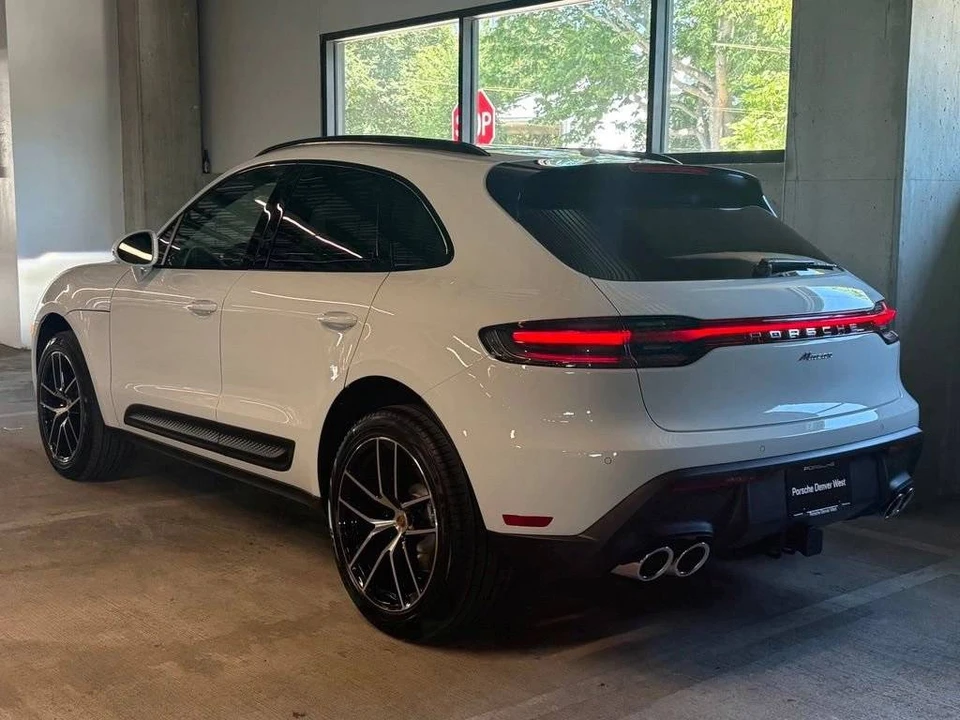 2026 Porsche Macan Electric - Image 3 of 5
