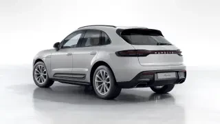 2026 Porsche Macan - Image 21 of 30