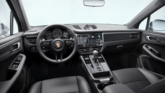 2026 Porsche Macan - Image 30 of 31