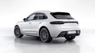 2026 Porsche Macan - Image 17 of 30