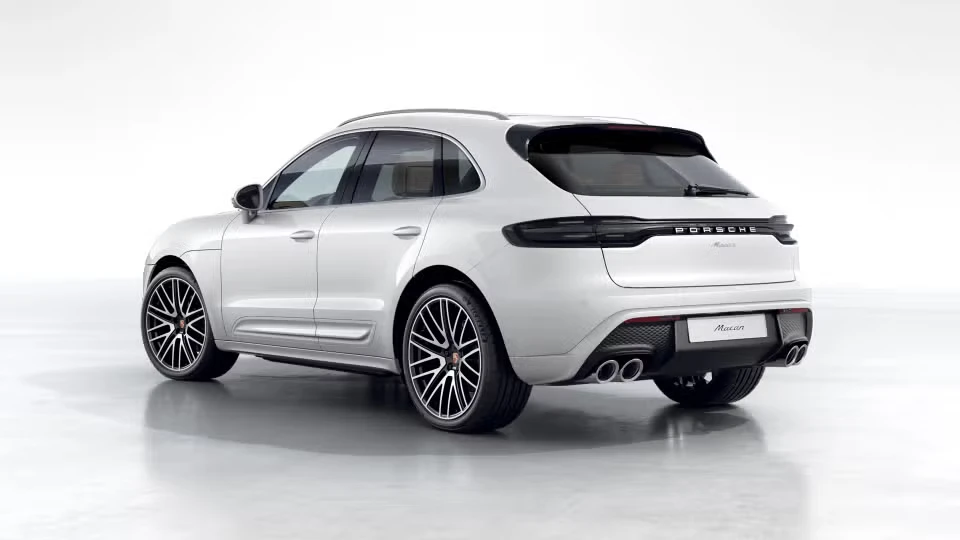 2026 Porsche Macan - Image 19 of 30