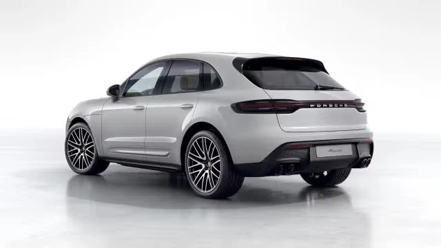 2026 Porsche Macan - Image 18 of 30