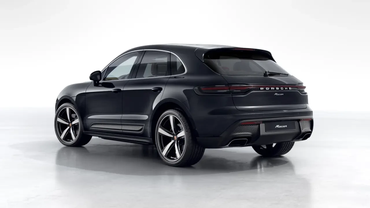 2026 Porsche Macan - Image 24 of 30
