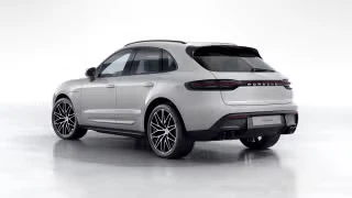 2026 Porsche Macan - Image 17 of 30