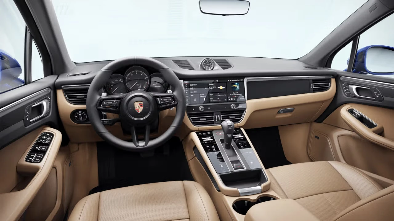2026 Porsche Macan - Image 28 of 30