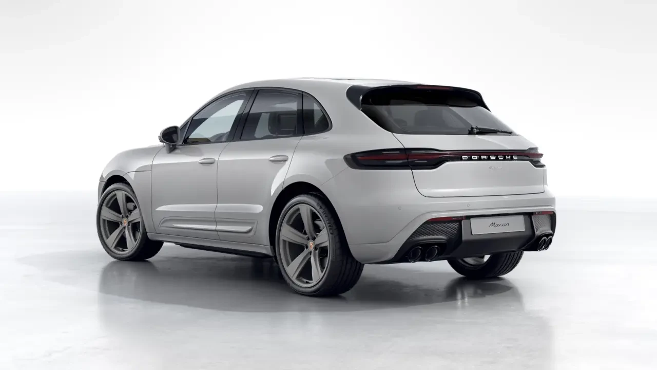 2026 Porsche Macan - Image 24 of 30