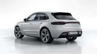 2026 Porsche Macan - Image 21 of 30