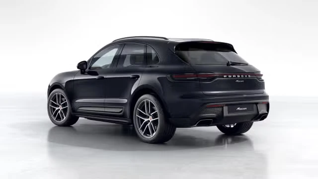 2026 Porsche Macan - Image 18 of 30