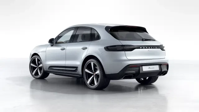 2026 Porsche Macan - Image 22 of 30