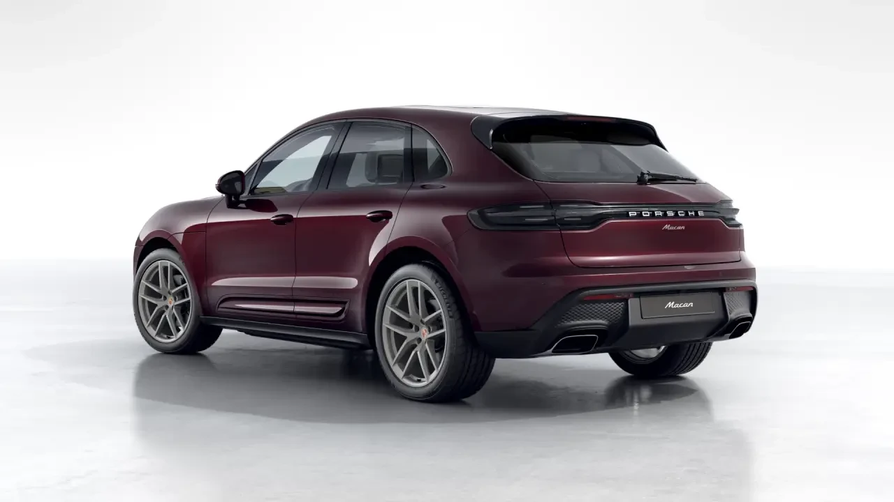 2026 Porsche Macan - Image 24 of 30