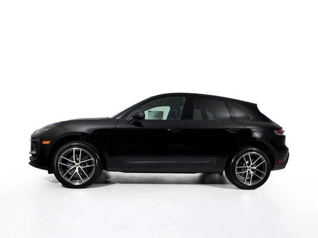 2026 Porsche Macan Electric - Image 2 of 5