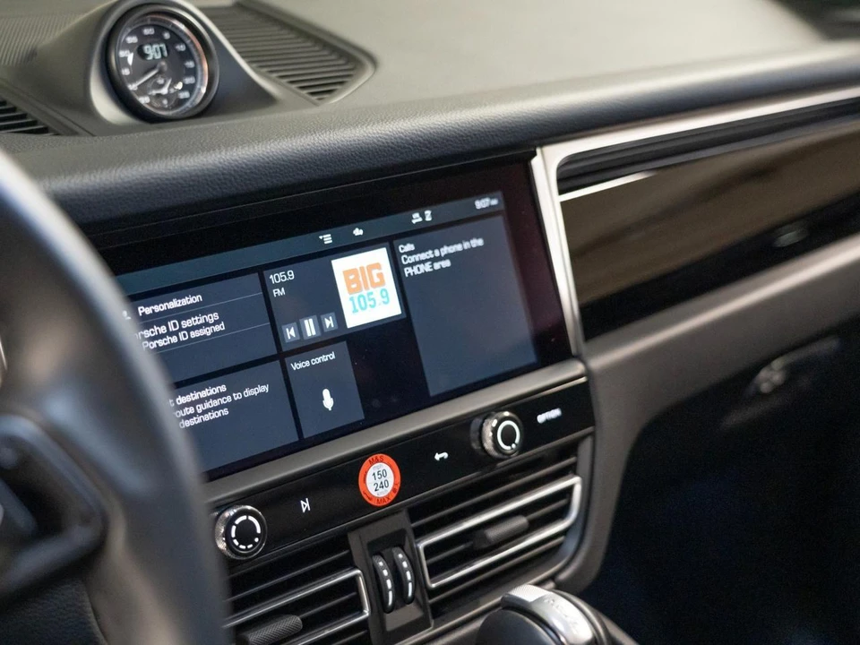 2026 Porsche Macan Electric - Image 20 of 29
