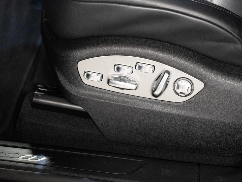2026 Porsche Macan Electric - Image 12 of 29
