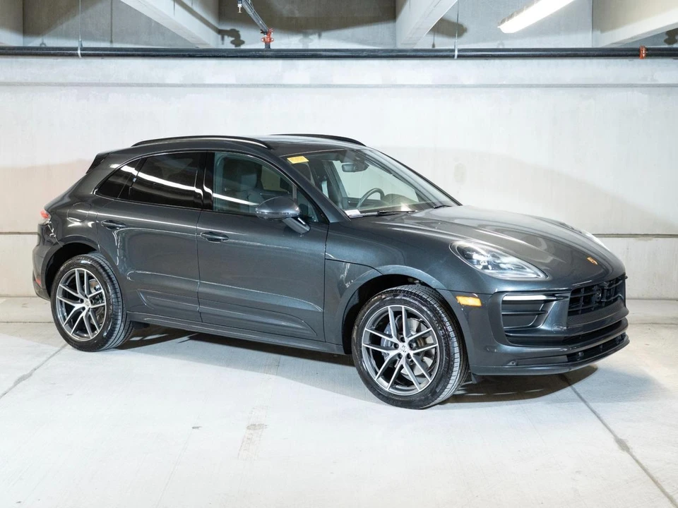2026 Porsche Macan Electric - Image 7 of 29