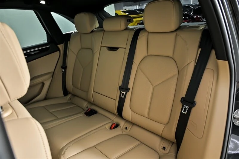 2026 Porsche Macan Electric - Image 24 of 31