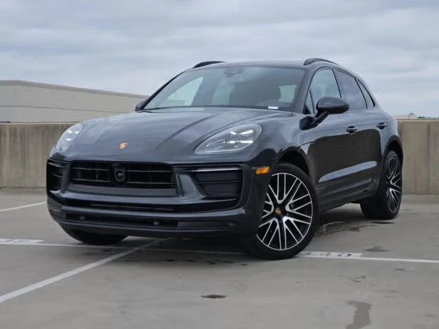 2026 Porsche Macan - Image 2 of 31