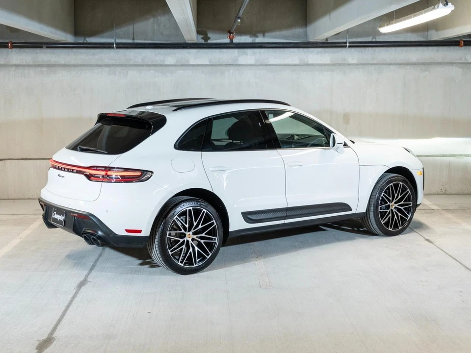 2026 Porsche Macan - Image 9 of 29
