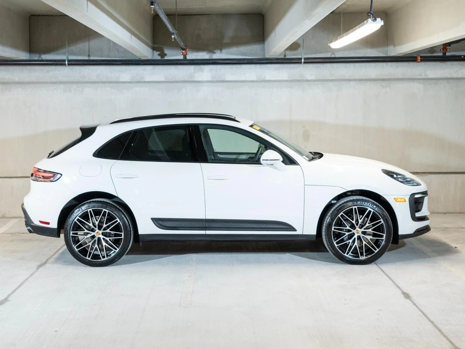 2026 Porsche Macan - Image 8 of 29