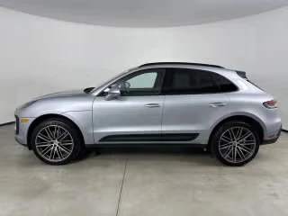 2026 Porsche Macan - Image 9 of 31