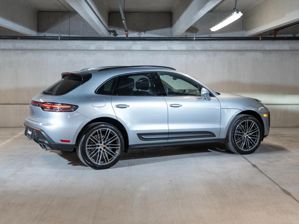 2026 Porsche Macan - Image 10 of 28