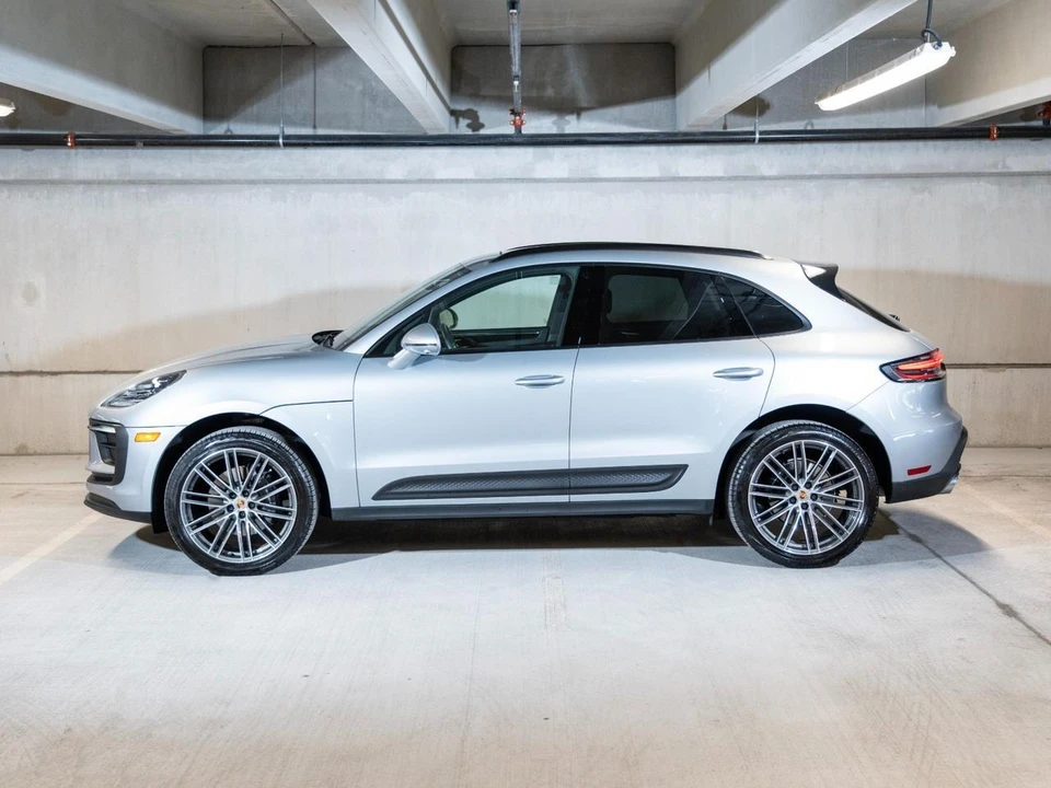 2026 Porsche Macan - Image 3 of 28