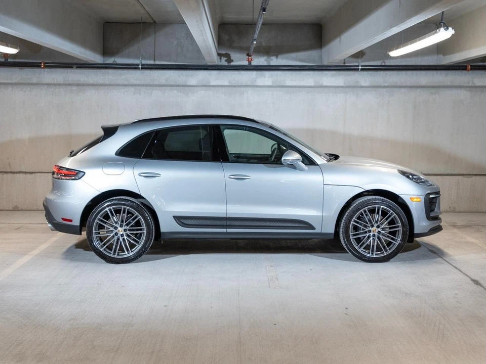 2026 Porsche Macan - Image 9 of 28