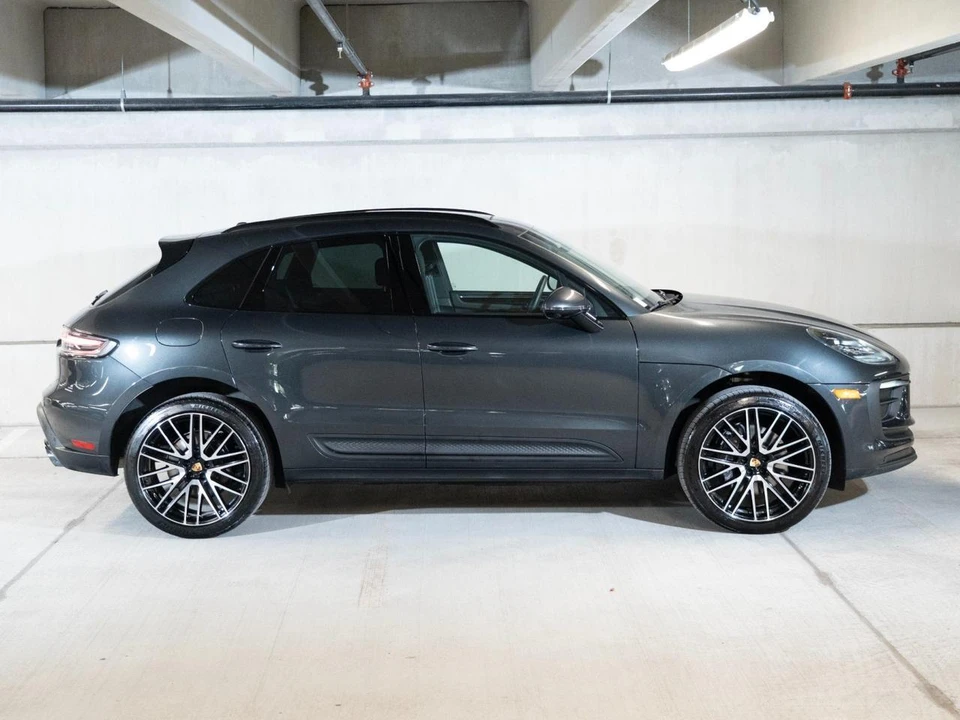 2026 Porsche Macan - Image 8 of 31